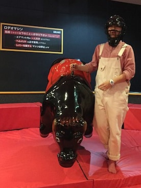 「赤×白」｜「アイテム（オールインワン・サロペット）」を使った、まほち‼︎さん（レディース・154cm）の冬コーディネート