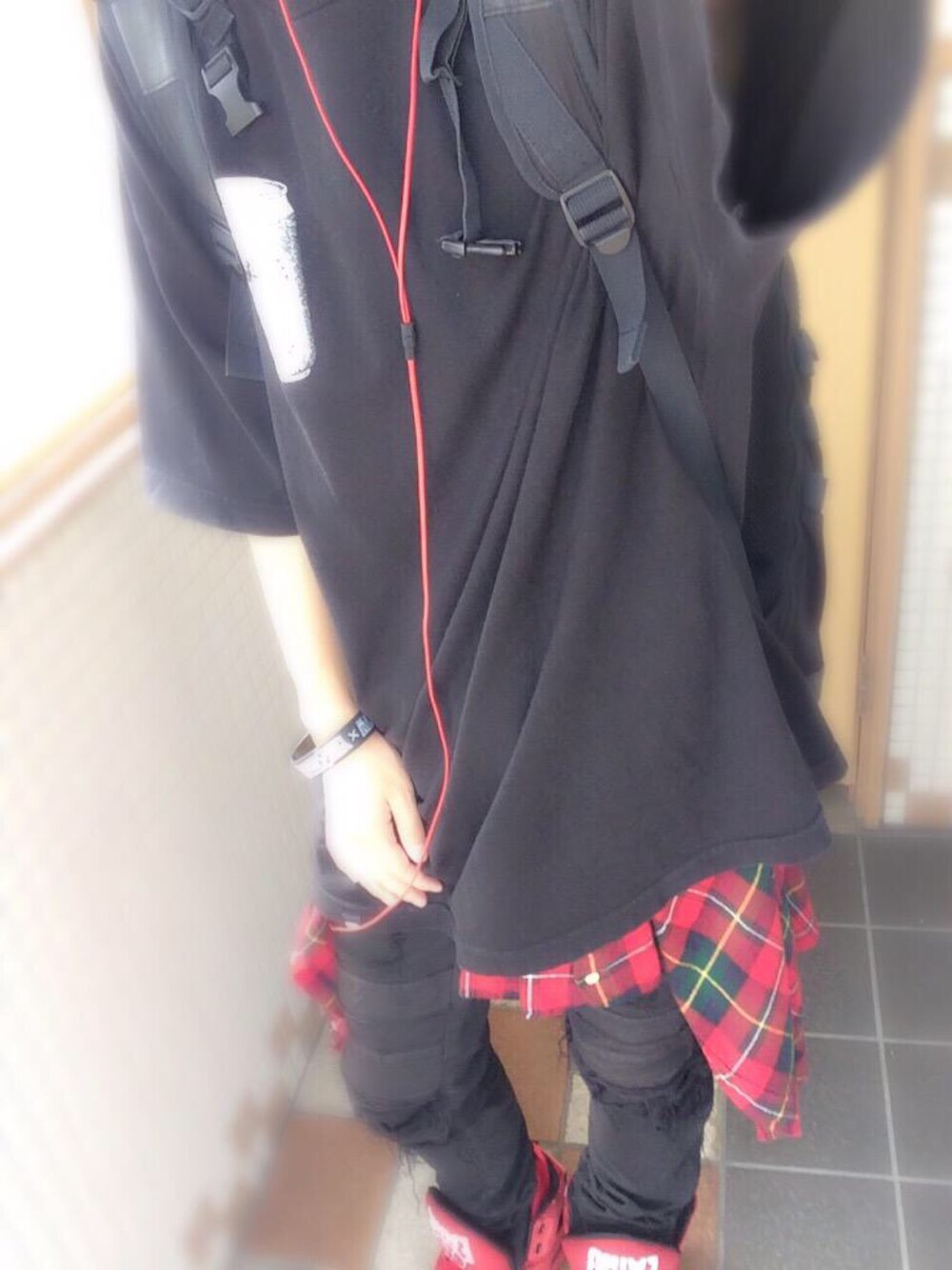 「ストリート」｜「FTCのアイテム（Tシャツ/カットソー、ブラック系）」を使った、Tomoさん（メンズ・163cm）の夏コーディネートの1枚目の写真