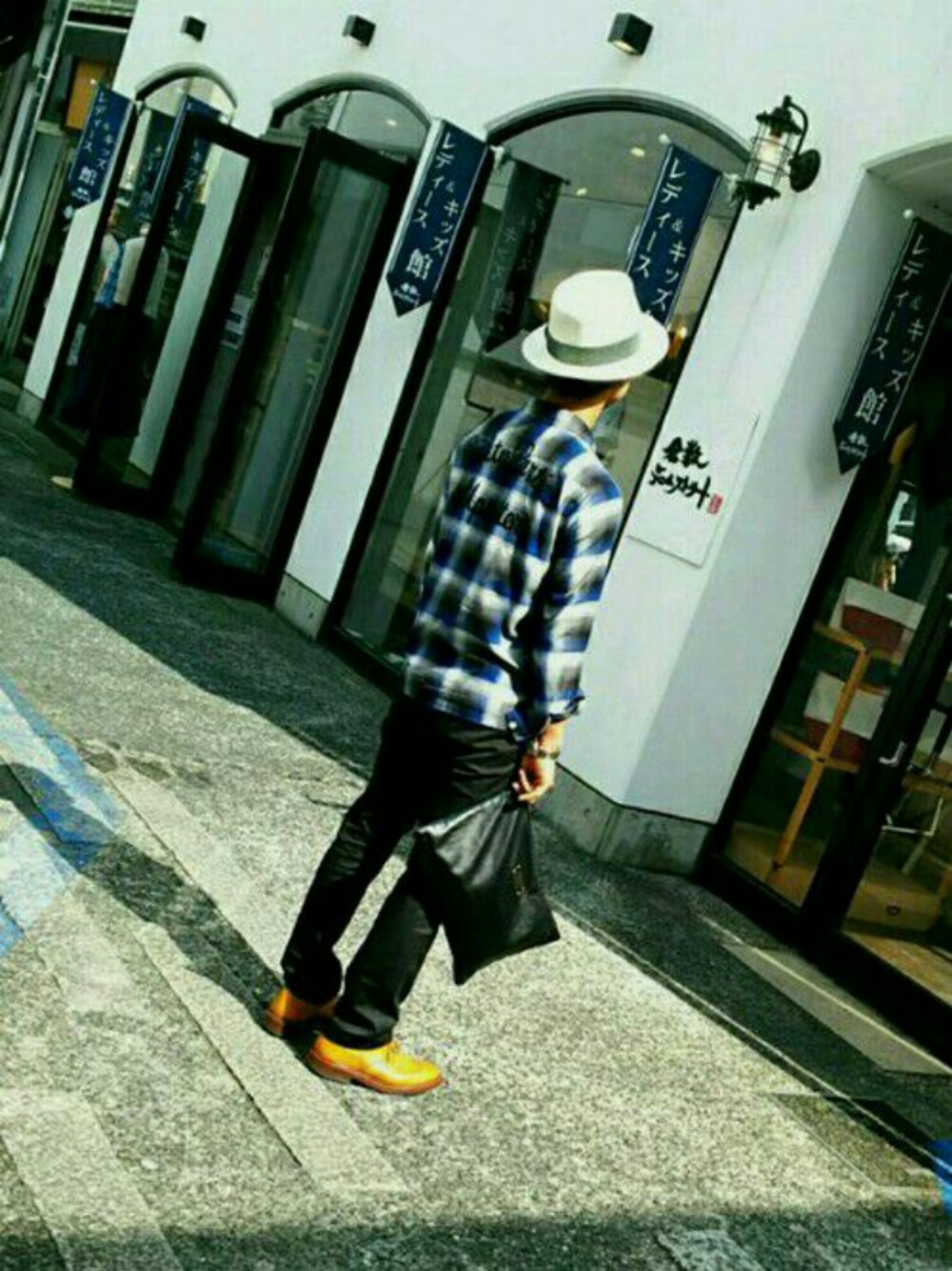 「WACKO MARIA 、パナマハット、オンブレーチェックシャツ、ルード」｜「WACKO MARIAのアイテム（シャツ/ブラウス、ブルー系）」を使った、KYUOH!!さん（メンズ・167cm）の秋コーディネートの1枚目の写真