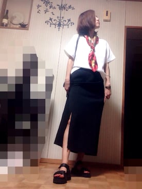 「シャツイン」｜「アイテム（財布/小物）」を使った、あろまんØさん（レディース・160cm）の春コーディネート