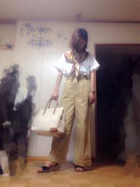 「白トップス」｜「アイテム（財布/小物）」を使った、あろまんØさん（レディース・160cm）の夏コーディネート