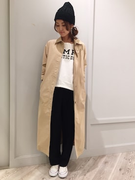 「黒パンツ」｜「アイテム（ステンカラーコート）」を使った、zonoさん（レディース・166cm）の夏コーディネート