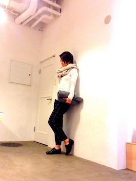 「アイテム（ストール/ショール）」を使った、AZUさん（レディース・160cm）の冬コーディネート