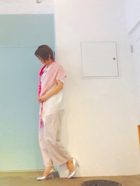 「アイテム（マフラー）」を使った、AZUさん（レディース・160cm）の夏コーディネート