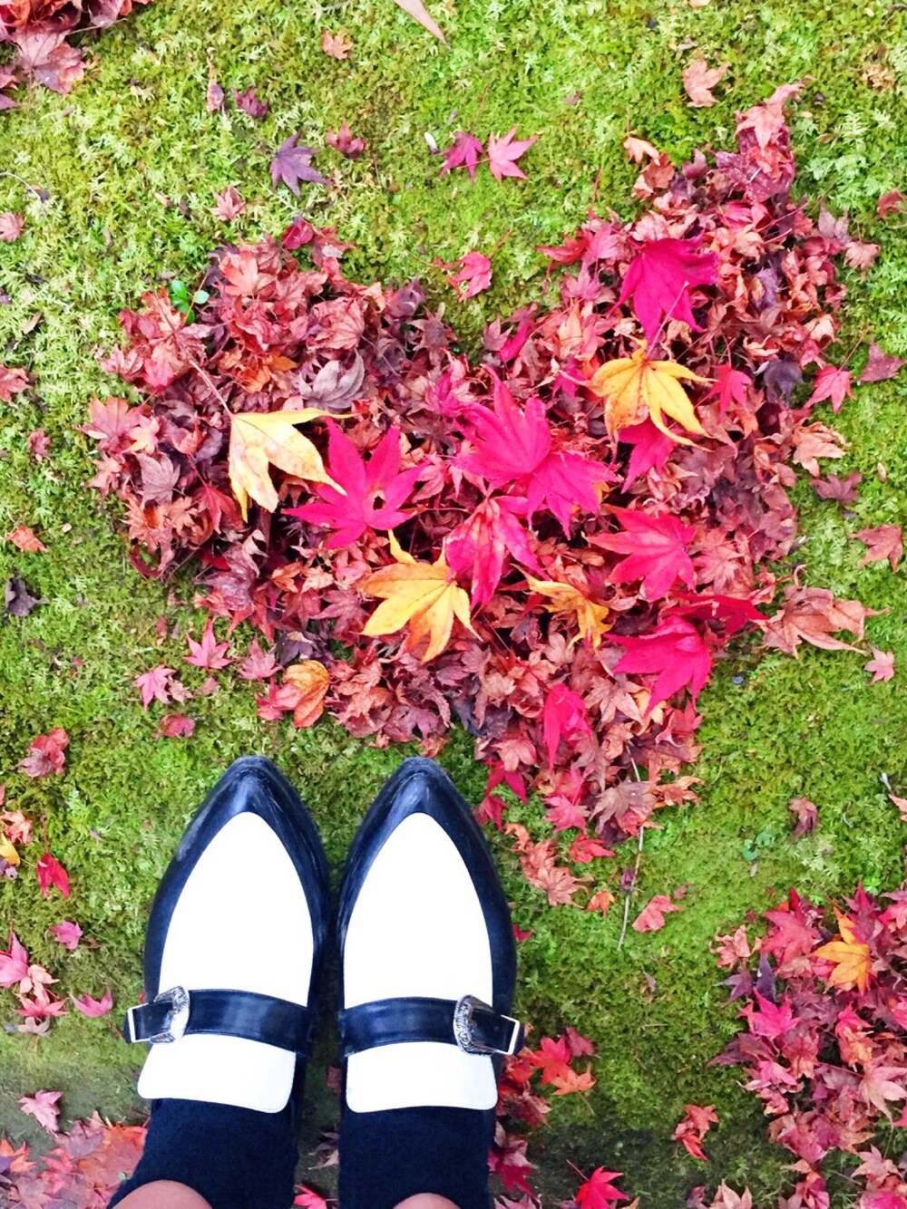 「shoes、frayid、フレイ アイディー(FRAY I.D)、kyoto、京都、紅葉、autumn」｜「FRAY I.Dのモンクストラップローファー（シューズ、その他）」を使った、みたたんさん（レディース・158cm）の秋コーディネートの1枚目の写真