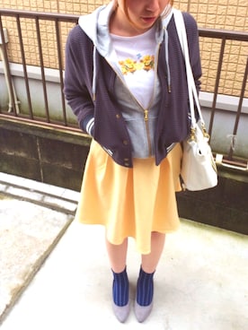「ひざ丈スカート」｜「アイテム（ブルゾン）」を使った、momichanさん（レディース・155cm）の春コーディネート