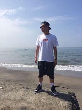 「#supreme」｜シソンヌ長谷川忍さん（メンズ・185cm）の夏コーディネート