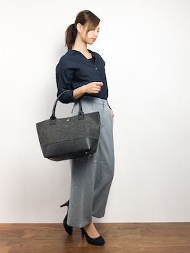「CLEARIMPRESSION （クリアインプレッション）のアイテム（バッグ）」を使った、KIIさん（レディース・160cm）の秋コーディネート