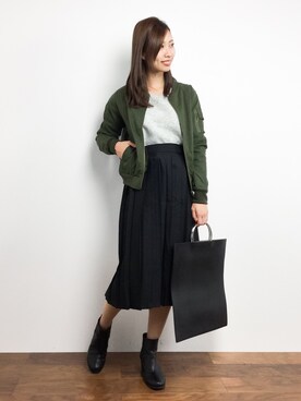 「ショート丈トップス」｜「アイテム（MA-1）」を使った、KIIさん（レディース・160cm）の秋コーディネート