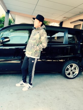 「ツバ広ハット」｜「アイテム（マウンテンパーカー）」を使った、Michiさん（メンズ・177cm）の冬コーディネート