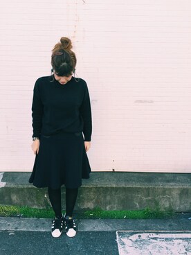 「黒ニット」｜おくさん（レディース・164cm）の冬コーディネート