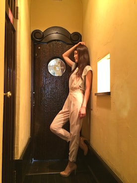 「ピンクベージュ」｜「アイテム（オールインワン・サロペット）」を使った、TERUMEEさん（レディース・167cm）の夏コーディネート