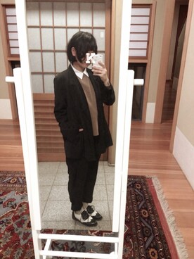 テーラードジャケットを使った 襟出しスタイル のレディース人気ファッションコーディネート Wear