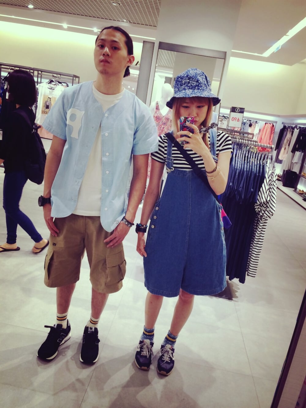 「NEWBALANCE、996、1400、provider、demarcolab、stripe、denim、shoes、hat」｜「NEW BALANCEのMade in U.S.A. new balance M1400 アメリカ製 ニューバランス（スニーカー、ブラック系）」を使った、sylvia🐯MTさん（レディース・161cm）の夏コーディネートの1枚目の写真