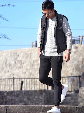 「1PIU1UGUALE3  RELAX （ウノピゥウノウグァーレトレ リラックス）の1PIU1UGUALE3 RELAX/別注ケーブルクルーネックニット（ニット/セーター）」を使った、Shintaroさん（メンズ・184cm）の秋コーディネート