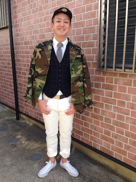 「CONVERSE（コンバース）のCONVERSE CVS ALLSTAR OX（スニーカー）」を使った、やまさん（メンズ・174cm）の冬コーディネート