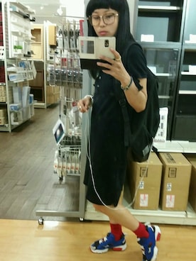 「Marc by Marc Jacobs（マークバイマークジェイコブス）のアイテム（アクセサリー）」を使った、misatoSakumaさん（レディース・153cm）の春コーディネート