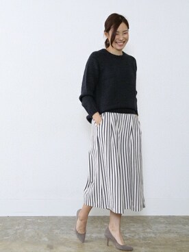 「クルーネックニット」｜あらーきさん（レディース・163cm）の秋コーディネート