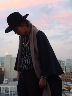 「アイテム（ポンチョ）」を使った、shinさん（メンズ・179cm）の秋コーディネート