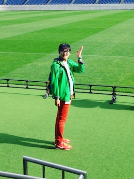 「アイテム（アナログ腕時計、ピンク系）」を使った、Kenichirou Hattoriさん（メンズ・182cm）の冬コーディネート