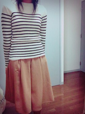 「MAJESTIC LEGON（マジェスティックレゴン）のアイテム（トップス、ホワイト系）」を使った、bunnyさん（レディース・164cm）の秋コーディネート