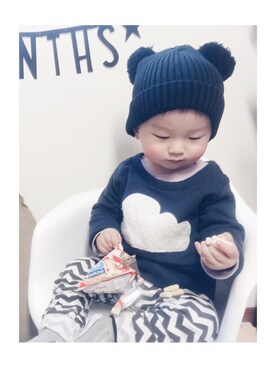 「Mini Rodini（ミニロディーニ）のアイテム（ニットキャップ/ビーニー）」を使った、Rinさん（キッズ・80cm）の冬コーディネート