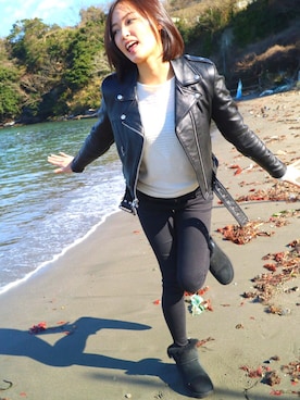 「UGG」｜「アイテム（ライダースジャケット）」を使った、中山こころさん（レディース・160cm）の冬コーディネート