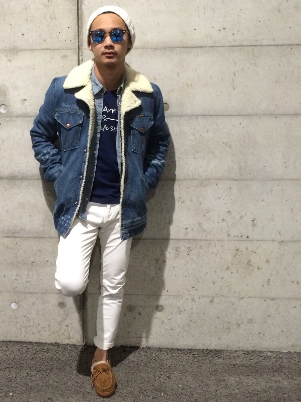 「ThreeArrows、BEAMS、Ron Herman、Wrangler、H&M、VANS、ray ban、FOREVER 21、期間限定ショップ」｜「Ron Hermanのアイテム（デニムジャケット、ブルー系）」を使った、$$$_threearrowsさん（メンズ・165cm）の冬コーディネートの1枚目の写真