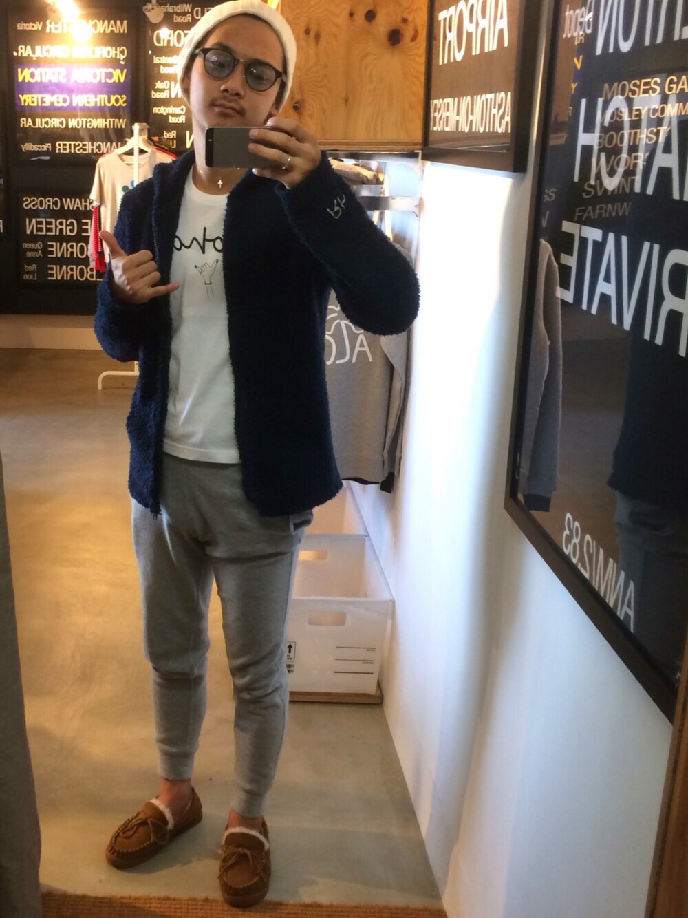 「ThreeArrows、bearfootdreams、Ron Herman、H&M、VANS、春コーデ、期間限定ショップ、newman、FOREVER 21」｜「ThreeArrowsのアイテム（Tシャツ/カットソー、ホワイト系）」を使った、$$$_threearrowsさん（メンズ・165cm）の冬コーディネートの1枚目の写真