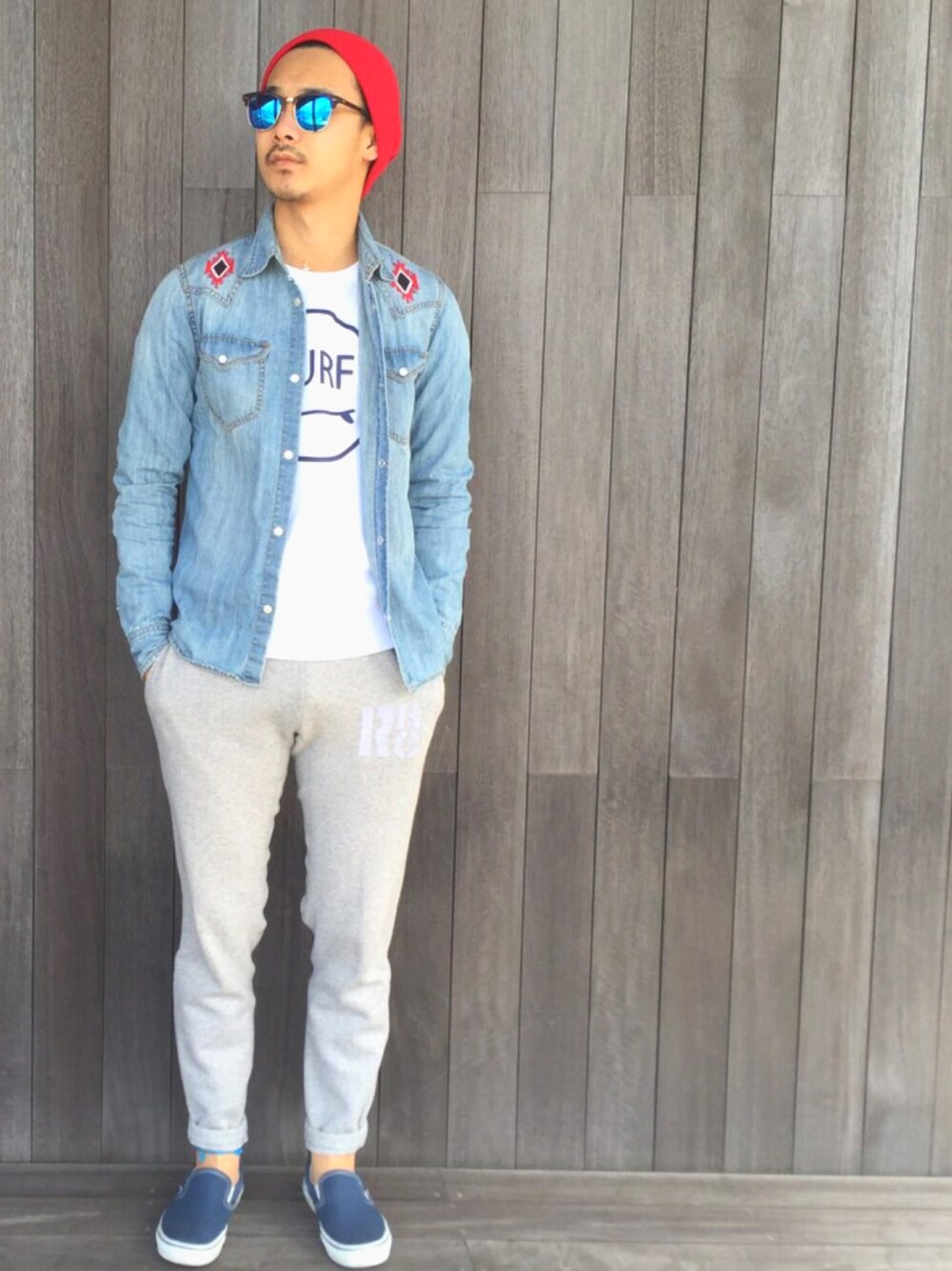 「ThreeArrows、BEAMS、Ron Herman、VANS、ray ban、期間限定ショップ、春コーデ、デニム」｜「ThreeArrowsのアイテム（スウェット、ホワイト系）」を使った、$$$_threearrowsさん（メンズ・165cm）の冬コーディネートの1枚目の写真