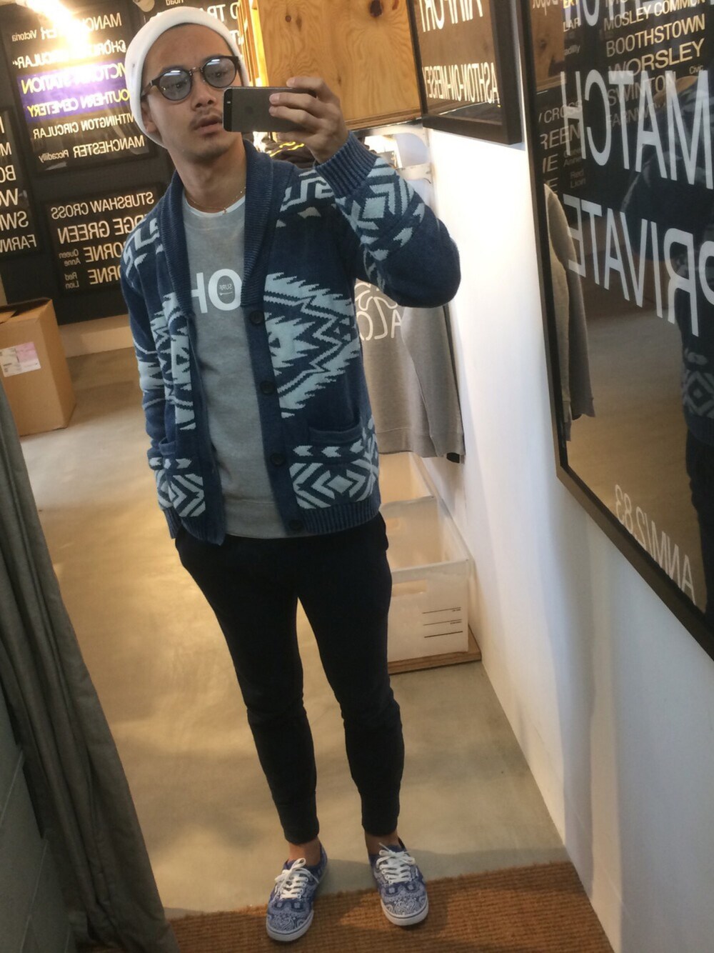 「ThreeArrows、Ron Herman、H&M、VANS、newman、aloha、SURF、期間限定ショップ」｜「Ron Hermanのアイテム（カーディガン/ボレロ、ブルー系）」を使った、$$$_threearrowsさん（メンズ・165cm）の春コーディネートの1枚目の写真