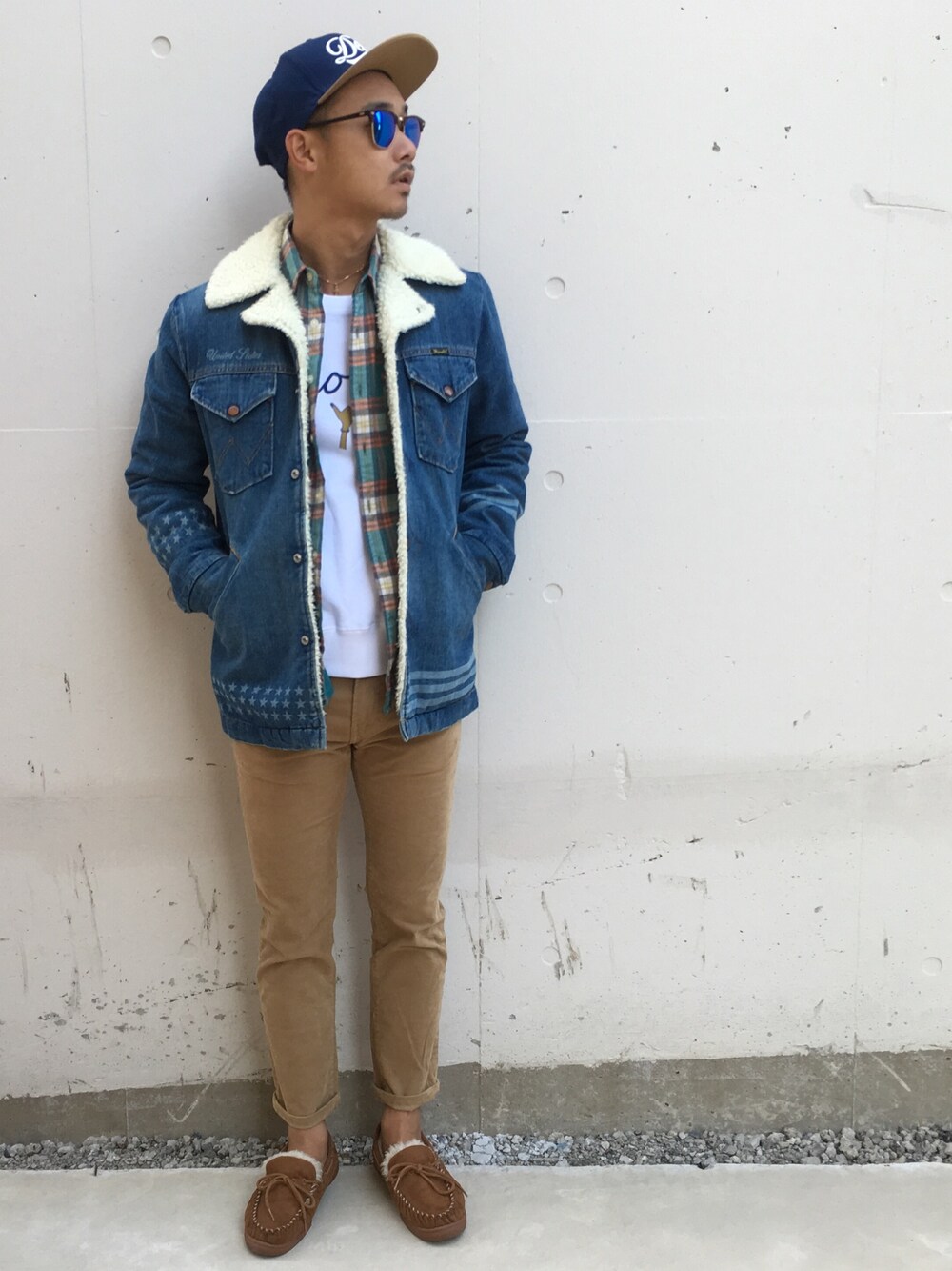 「ThreeArrows、スリーアローズ、nano・universe、Ron Herman、Wrangler、H&M、VANS、ray ban、ランチコート」｜「Ron Hermanのアイテム（デニムジャケット、ブルー系）」を使った、$$$_threearrowsさん（メンズ・165cm）の秋コーディネートの1枚目の写真