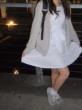 「Reebok（リーボック）のグレーのスニーカー（スニーカー、グレー系）」を使った、yuka.nさん（レディース・151cm）の春コーディネート