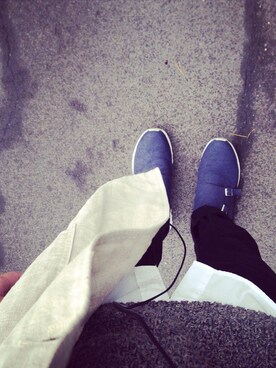 「DANTON（ダントン）のアイテム（ステンカラーコート、ベージュ系）」を使った、さっくんさん（メンズ・173cm）の秋コーディネート