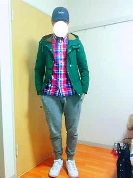 「URBAN RESEARCH（アーバンリサーチ）のアイテム（マウンテンパーカー）」を使った、まーさん（メンズ・178cm）の春コーディネート