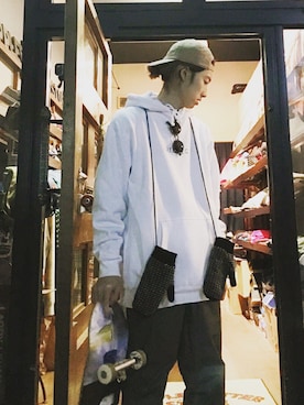 「HUF（ハフ）のアイテム（スラックス）」を使った、TAKUMIさん（メンズ・178cm）の冬コーディネート