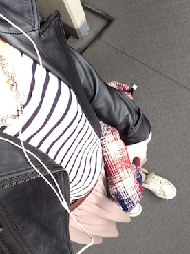 ROB☺︎さんのコーディネート