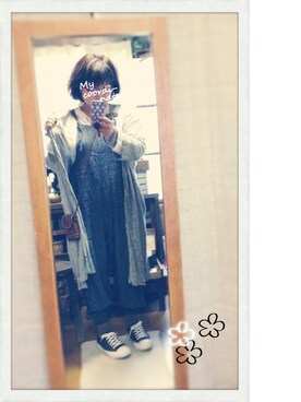 「tumugu（ツムグ）のアイテム名不明（サロペット/オーバーオール）」を使った、るうさん（レディース・153cm）の春コーディネート