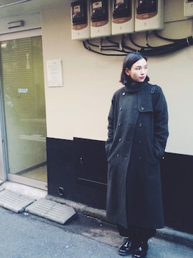 「Dr. Martens（ドクターマーチン）のBYBC Dr.Martens 3アイレットシューズ ¨ ◆（その他シューズ）」を使った、Julia Shortreedさん（レディース・171cm）の冬コーディネート