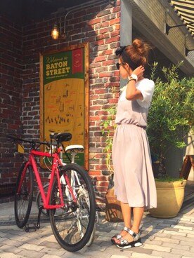 「MODE ROBE（モードローブ）のアイテム」を使った、まりもさん（レディース・158cm）の夏コーディネート