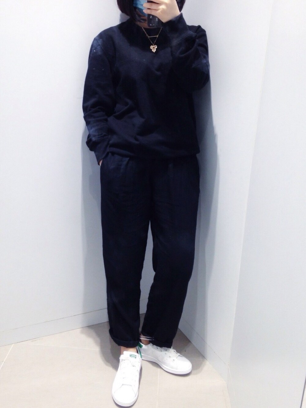 「SPAOのアイテム（スウェット、ブラック系）」を使った、blablabamboochuckさん（レディース・160cm）の春コーディネートの1枚目の写真