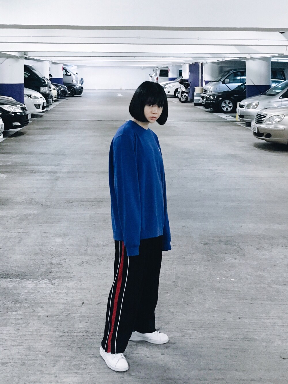 「NIKEのアイテム（スウェット、ブルー系）」を使った、blablabamboochuckさん（レディース・158cm）の秋コーディネートの1枚目の写真
