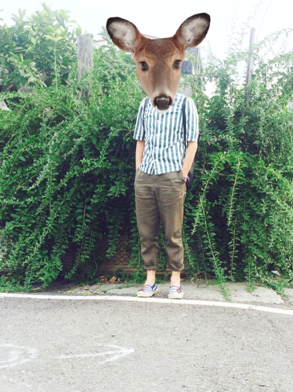 「road」｜「UNIQLOのアイテム（シャツ/ブラウス、グリーン系）」を使った、Jamesさん（メンズ・173cm）の春コーディネートの1枚目の写真