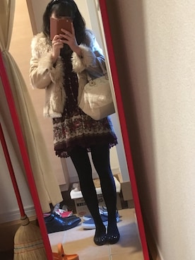 「axes femme（アクシーズファム）のアイテム（ハンドバッグ）」を使った、erinaさん（レディース・162cm）の冬コーディネート