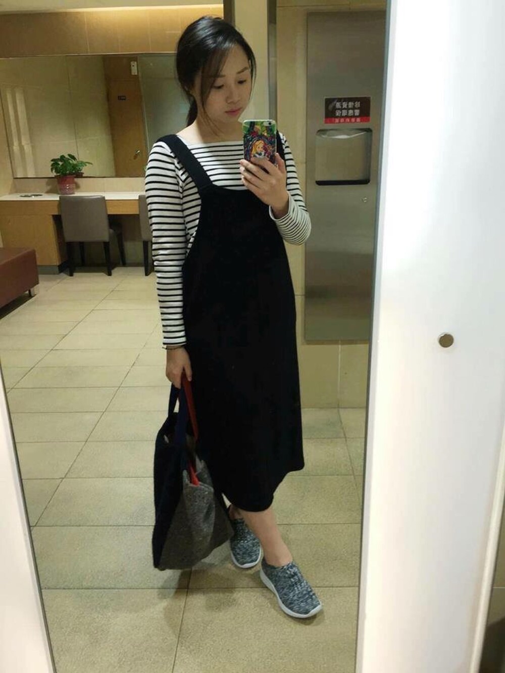 「Triple Heart ❤️のアイテム（トップス、その他）」を使った、林怡辰さん（レディース・161cm）の夏コーディネートの1枚目の写真