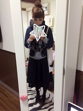 「お団子ヘアー」｜「アイテム（パーカー、グレー系）」を使った、ym0505さん（レディース・157cm）の冬コーディネート