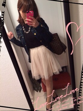 「大ぶりアクセサリー」｜「アイテム（トートバッグ）」を使った、Kashiyoさん（レディース・152cm）の春コーディネート