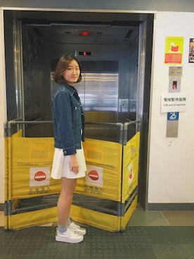「skirt」｜「アイテム（デニムジャケット）」を使った、Vickkkeiさん（レディース・166cm）の春コーディネート