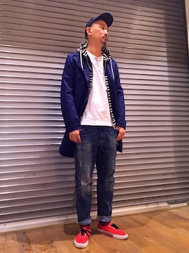 「DIESEL（ディーゼル）のアイテム（トレンチコート）」を使った、創平さん（メンズ・188cm）の秋コーディネート