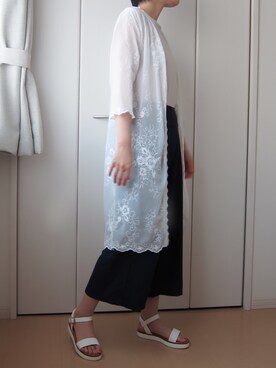「Color（カラー）のフラワー刺繍ロングカーディガン（カーディガン/ボレロ、ホワイト系）」を使った、Yaziさん（レディース・162cm）の夏コーディネート